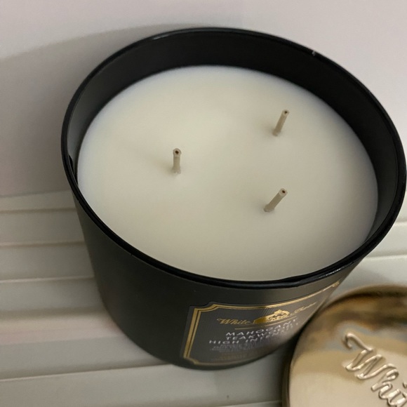 Mahogany Teakwood Increased Intensity 3wick candle. New - Picture 3 of 4